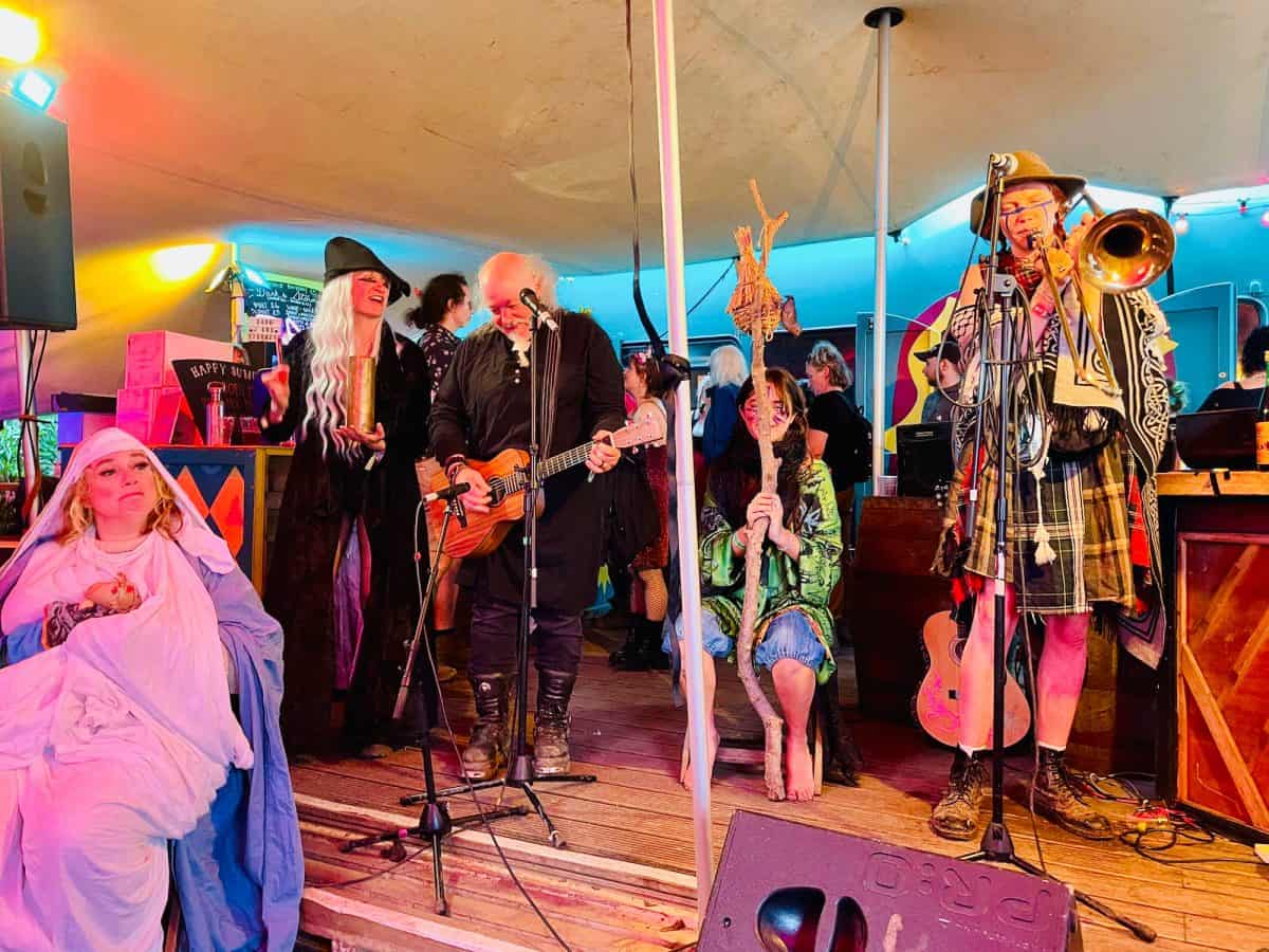 band plays inside blundabus at kelburn garden party